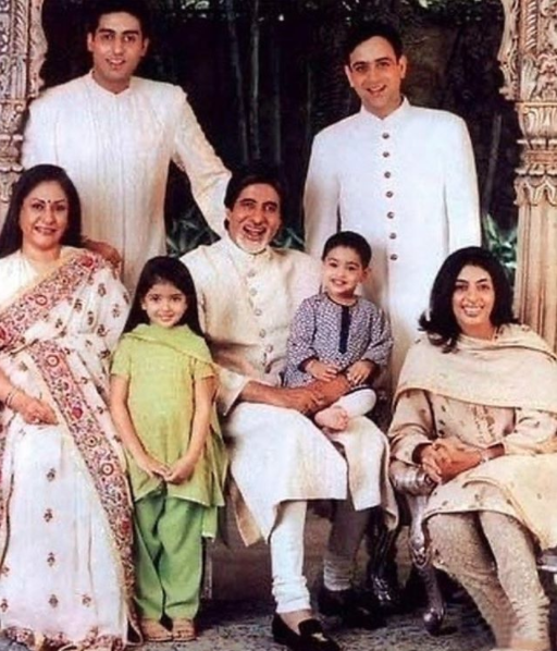 Amitabh Bachchan, Jaya Bachchan, Abhishek Bachchan, Nikhil Nanda, Shweta Bachchan Nanda, Navya Naveli Nanda and Agastya Nanda